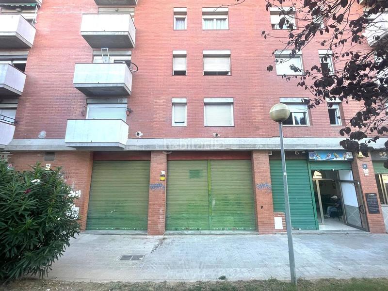 Foto 52add879-bd0b-41e8-8f7b-a18271763ea6. Alquiler local comercial amplio local comercial para distintos usos. en Granollers