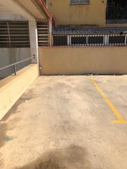 Lloguer Aparcament cotxe a Carrer julia centelles 8. Parking en alquiler a buen precio para coche o suv