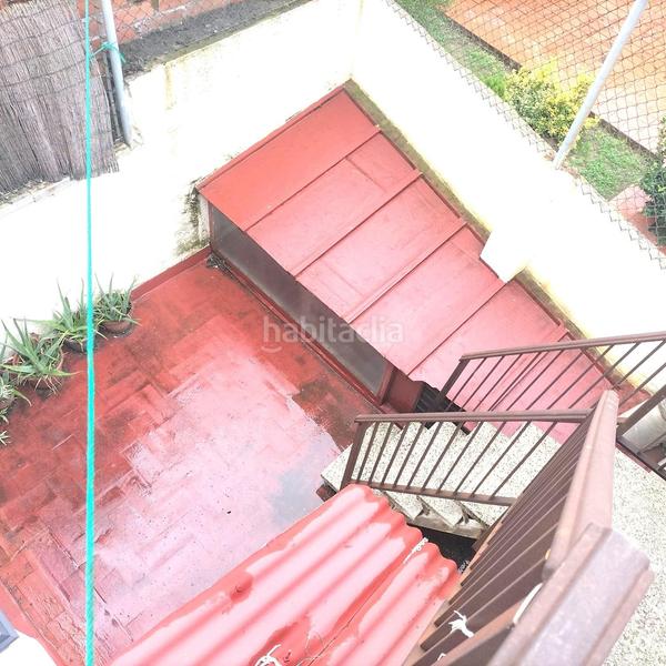 Foto 29d8c54a-7b4b-4de8-aae3-269bec98f9d9. Maison jumelée avec parking dans Sant miquel Granollers