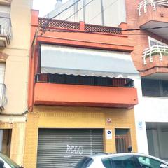 Maison jumelée à Sant miquel. Casa a reformar en zona centrotres torres