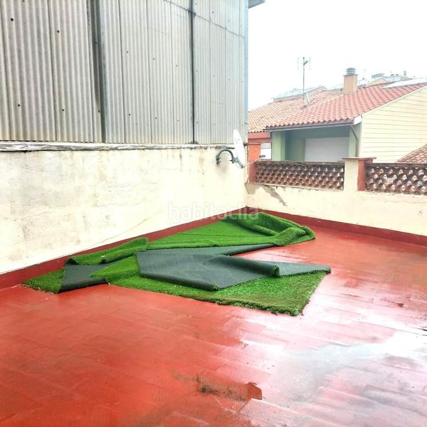 Foto 975a4c6f-b341-4c98-a9c8-644fed839110. Maison jumelée avec parking dans Sant miquel Granollers