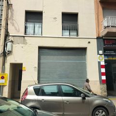 Local Comercial  Carrer corro. Local de 128m2 construïdos y 28m2 de patio de 5 m2 de alto