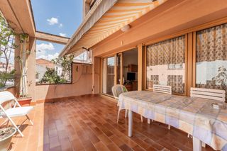 Haus  Urbanitzacio fournier. Casa unifamiliar con garaje para 2 veh�culos y buen patio en bue