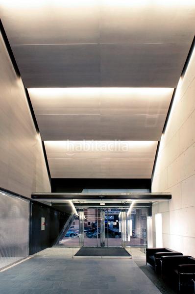 Foto 6db648c3-d973-4b98-84b8-7b638a972ffd. Alquiler oficina en avenida del maresme 44 nova oficina en lloguer equipada a granland sud en Badalona