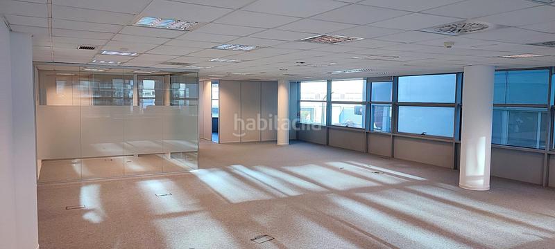 Foto 2208daee-4a15-44c0-a3da-edfb673723bf. Rent office space in avenida del maresme 44 in El Remei Badalona