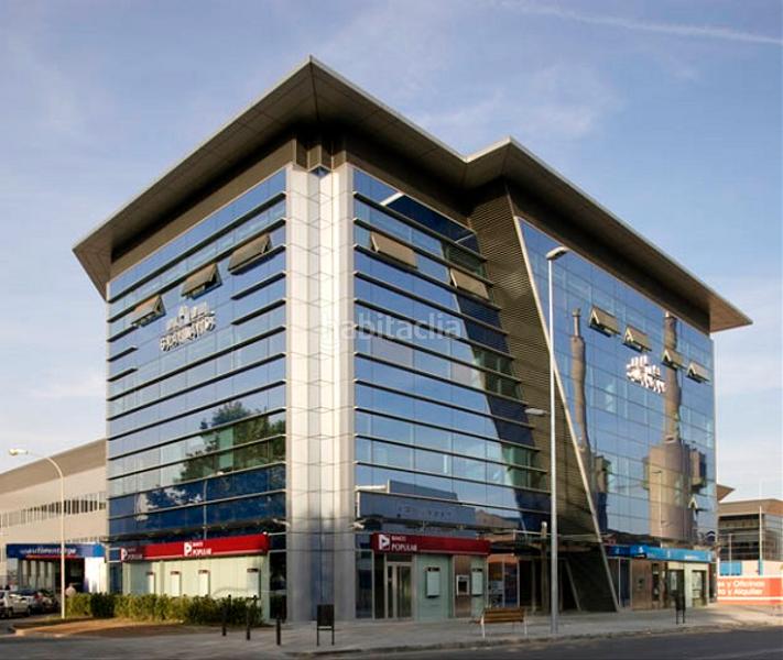 Foto ce6c9cc8-0565-4f52-ae25-3dba6e2d993e. Affitto ufficio in avenida del maresme 44 in El Remei Badalona