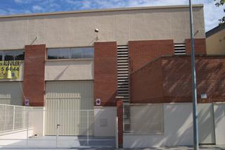 Miete Fabrikhalle in Carrer d'occitània 58. Nave industrial diáfana, fachada autopista, muy buenas comunicac