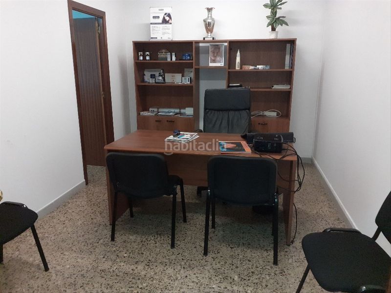 Foto 806c44e6-bba6-4534-a707-732d41d2d009. Local comercial despacho en Ca n'Oriac Sabadell