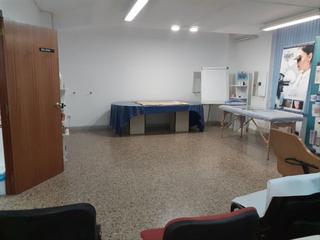 Location Local commercial  Ronda de collsalarca. Despacho