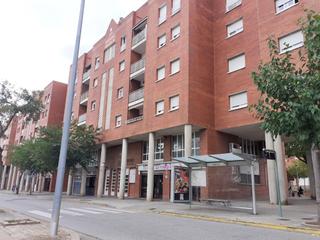 Aparcament cotxe a Ronda de collsalarca 57