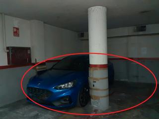Parking voiture  Ronda de collsalarca. Parquing para coche y moto