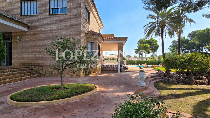 Foto 3a5ea9c7-9699-40c7-b9d3-8fd78d31c9ef. Chalet mit heizung parking pool in Entrepinos Eliana (l´)