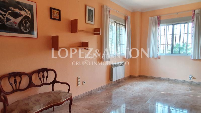 Foto 91479dd9-e58a-43ee-934a-a79da9f9e515. Chalet mit heizung parking pool in Entrepinos Eliana (l´)