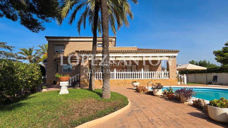 Foto 29152d23-964b-48c5-844b-28b685b2f3d8. Chalet avec chauffage parking piscine dans Entrepinos Eliana (l´)