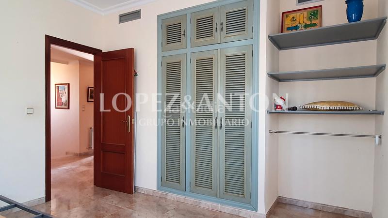 Foto 2d32b533-761d-4c27-97aa-166f4c14bba6. Chalet avec chauffage parking piscine dans Entrepinos Eliana (l´)