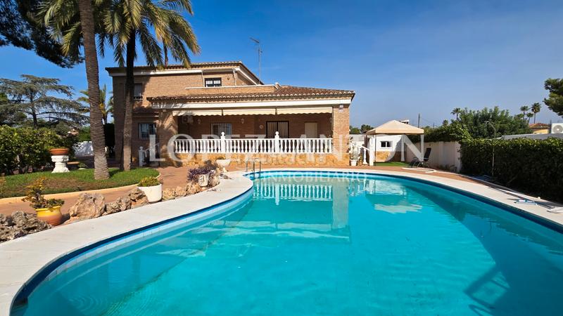 Foto 77029356-143b-43ff-9b64-588988206f3f. Chalet con riscaldamento parcheggio piscina in Entrepinos Eliana (l´)