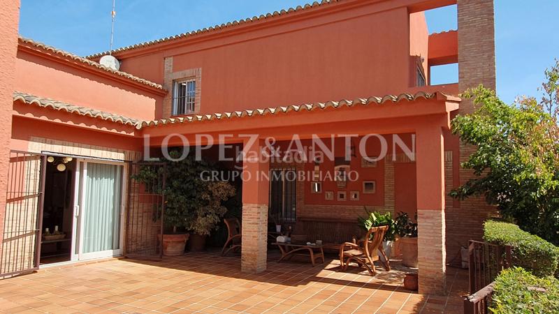 Foto 3d75c84e-612d-4eba-8144-23310f687bf0. Xalet amb calefacció aparcament piscina a Montealegre Eliana (l´)