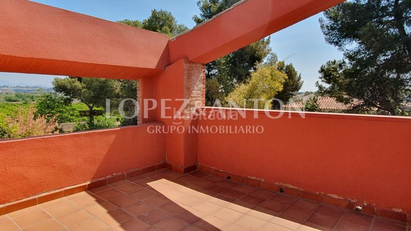 Foto 7595e3af-109a-4535-8564-b2ad5f2b9e85. Xalet amb calefacció aparcament piscina a Montealegre Eliana (l´)