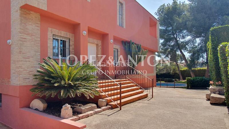 Foto fac0f414-5313-4379-886c-ea87b8e4a68e. Xalet amb calefacció aparcament piscina a Montealegre Eliana (l´)