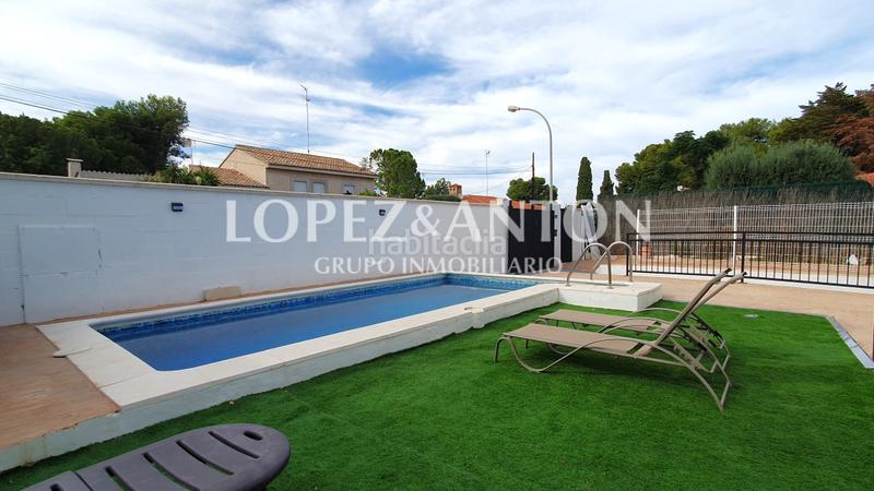 Foto db452aca-d3ff-4b7b-a49d-f5c126ae8616. Xalet amb calefacció aparcament piscina a El Carme-Sant Agustí-Bonavista Eliana (l´)