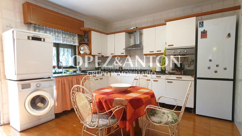 Foto 3b153918-7574-45d0-92b4-e88b88aa62e8. Chalet avec parking piscine dans Montesol Eliana (l´)
