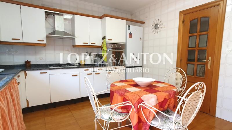 Foto 6228eafb-d5ce-4fdf-8fcf-4267ce0b7787. Chalet avec parking piscine dans Montesol Eliana (l´)