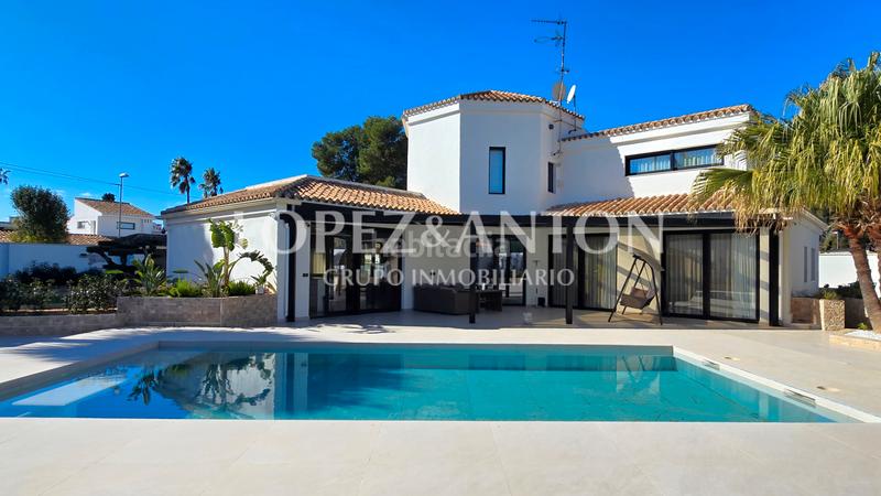 Foto 58382976-c6d5-47fe-a15e-1e9f2f29fc6a. Chalet with heating parking pool in El Paraíso-Los Almendros Eliana (l´)