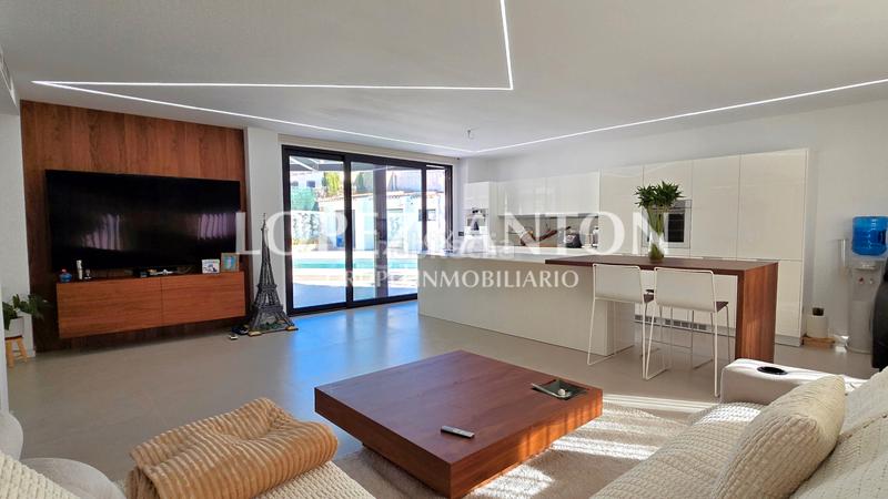 Foto d5dc0042-f29d-4f31-97c7-75be9e4b46c3. Chalet with heating parking pool in El Paraíso-Los Almendros Eliana (l´)