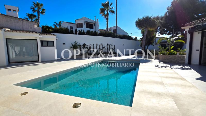 Foto 25484c0c-3527-4a1f-891d-504d26817249. Chalet con riscaldamento parcheggio piscina in El Paraíso-Los Almendros Eliana (l´)