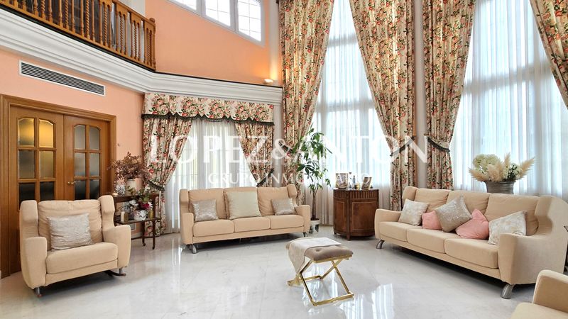 Foto b39b9550-cd39-452c-a555-64a7b82ccb41. Chalet with fireplace parking pool in Benaguasil