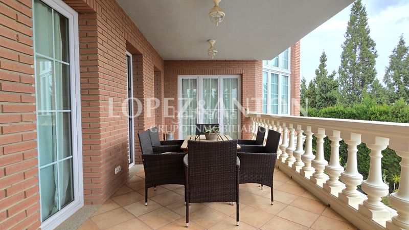 Foto ed35d430-1985-4b2b-b2a3-1253119b2cfc. Chalet with fireplace parking pool in Benaguasil