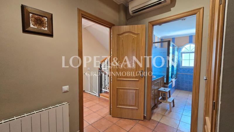 Foto 2279058c-1349-4598-aa69-c1622c1feeb9. Chalet with fireplace heating parking pool in El Paraíso-Los Almendros Eliana (l´)