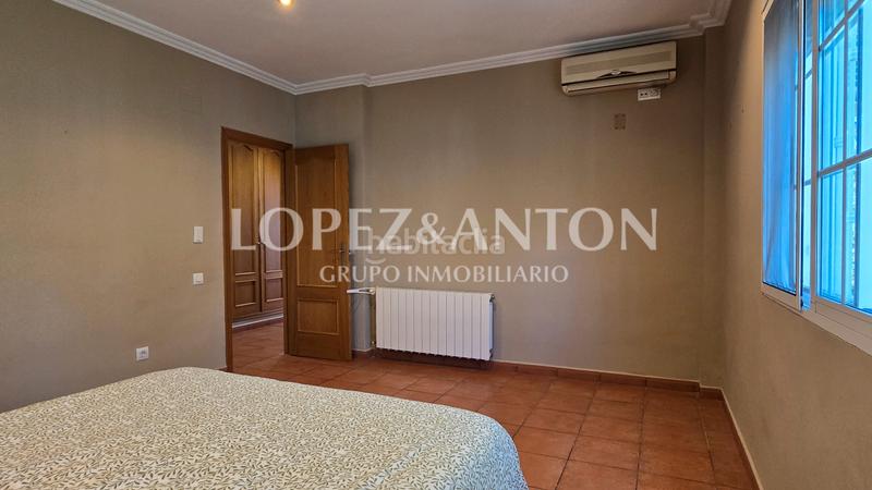 Foto 9775c8f4-0d70-4931-bbb4-77e177fb86e1. Chalet with fireplace heating parking pool in El Paraíso-Los Almendros Eliana (l´)