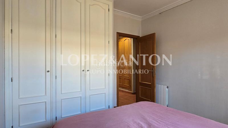 Foto e5bc87df-91c8-4a8b-bcd3-474f63f49e59. Chalet with fireplace heating parking pool in El Paraíso-Los Almendros Eliana (l´)