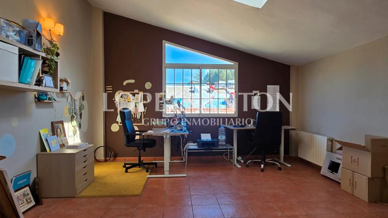 Foto a2c0454b-e79a-433c-a608-9d6dc7e1dc68. Chalet avec cheminée chauffage parking piscine dans Eliana (l´)