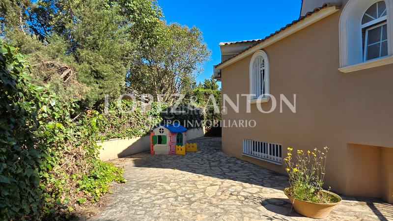 Foto 369a8927-65d2-4ff0-9bcd-525f46db25cd. Chalet con camino riscaldamento parcheggio piscina in Eliana (l´)