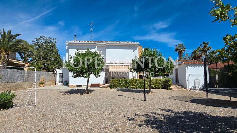 Foto cc2ee7dc-7145-47fe-9bf2-494b34d0c219. Chalet mit kamin heizung parking pool in El Carme-Sant Agustí-Bonavista Eliana (l´)