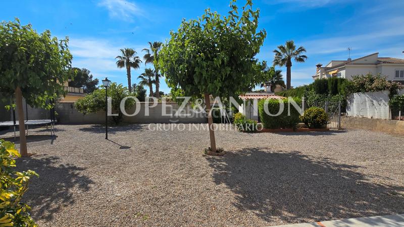 Foto 24f2c7e5-e2c5-42d1-88d6-6c59debf5adc. Chalet avec cheminée chauffage parking piscine dans Eliana (l´)