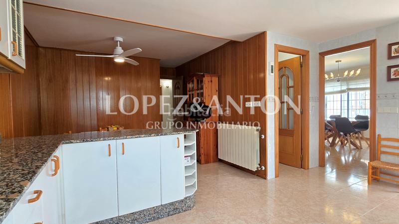 Foto 94facc17-1cdb-4f98-ac99-b59eecd57772. Chalet avec cheminée chauffage parking piscine dans Eliana (l´)