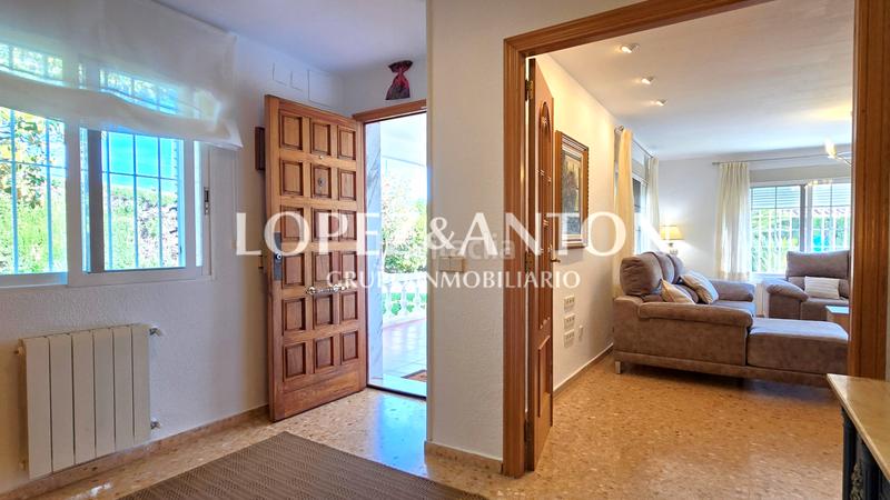 Foto c33a246b-86a7-4520-8bbd-e8357f6ed357. Chalet avec cheminée chauffage parking piscine dans Eliana (l´)