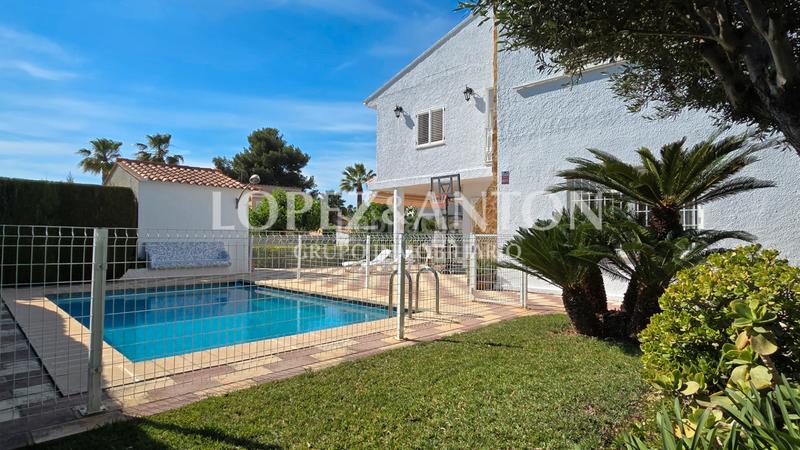 Foto 906dc73a-b23a-45ae-b18b-3d26096245ae. Chalet con camino riscaldamento parcheggio piscina in Eliana (l´)