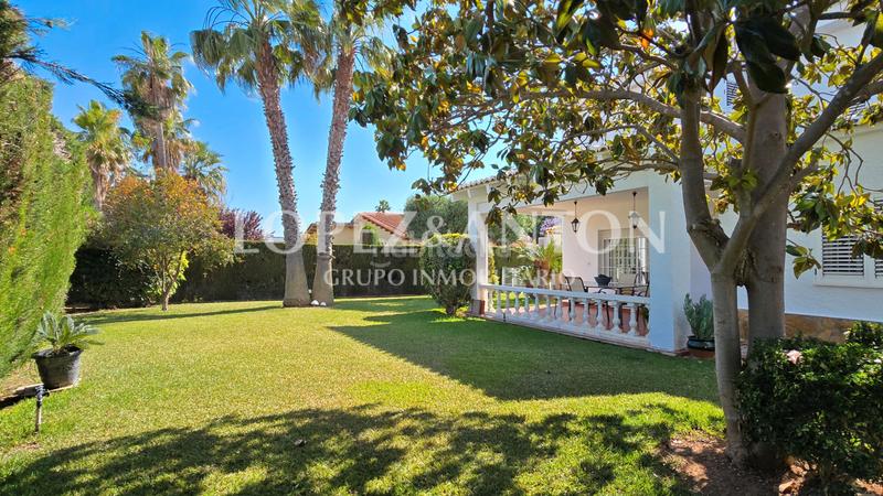 Foto 53973bf8-ee9f-4feb-a000-8fcc6674a3b6. Xalet amb xemeneia calefacció aparcament piscina a Eliana (l´)