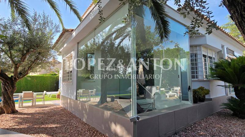 Foto 23ddaa16-e97c-4be8-aaae-e06d95c50aaf. Xalet amb calefacció aparcament piscina a El Carme-Sant Agustí-Bonavista Eliana (l´)