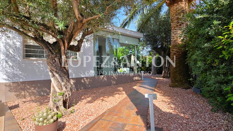 Foto e1be1630-473c-42c2-b313-4418d48c8b4c. Xalet amb calefacció aparcament piscina a El Carme-Sant Agustí-Bonavista Eliana (l´)