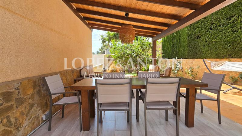 Foto 7818c465-fc43-4838-8fe1-d8e7284682fc. Chalet mit heizung parking pool in Montealegre Eliana (l´)