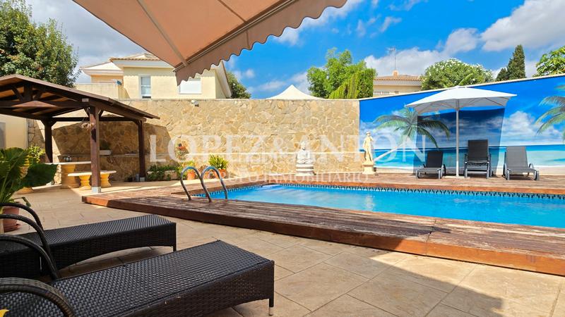 Foto 242473ff-2cb4-41be-9cd8-059dcd22807d. Chalet avec chauffage parking piscine dans Montealegre Eliana (l´)