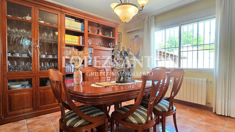 Foto 43745798-e362-44ba-a8ff-ebb6c77ce1ab. Chalet avec chauffage parking piscine dans Montealegre Eliana (l´)