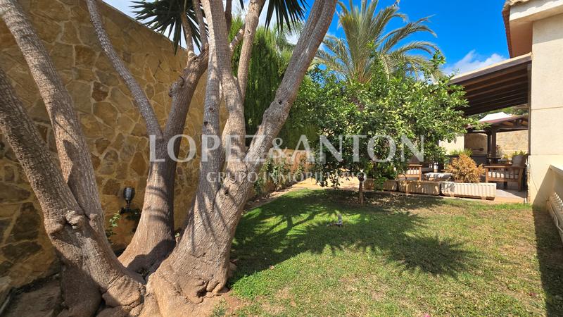 Foto 775b4aa8-a4d4-49f7-9a65-e1d76741b83a. Chalet avec chauffage parking piscine dans Montealegre Eliana (l´)