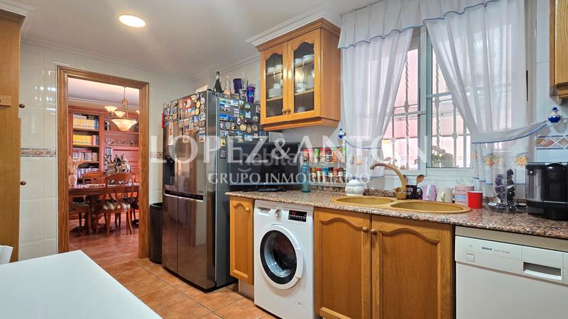 Foto b21636db-8c07-4ec9-8e4c-9edb3dd7d553. Chalet avec chauffage parking piscine dans Montealegre Eliana (l´)