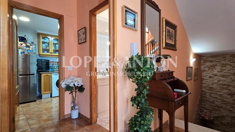 Foto 4574d719-95be-43a1-be76-586b4192a6fd. Chalet con riscaldamento parcheggio piscina in Montealegre Eliana (l´)